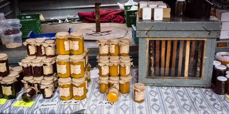 Local honey in Mallorca